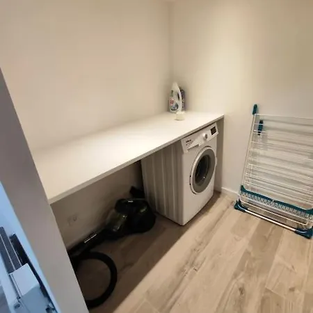 Grand Volume Calme Centre-ville Tan1 *